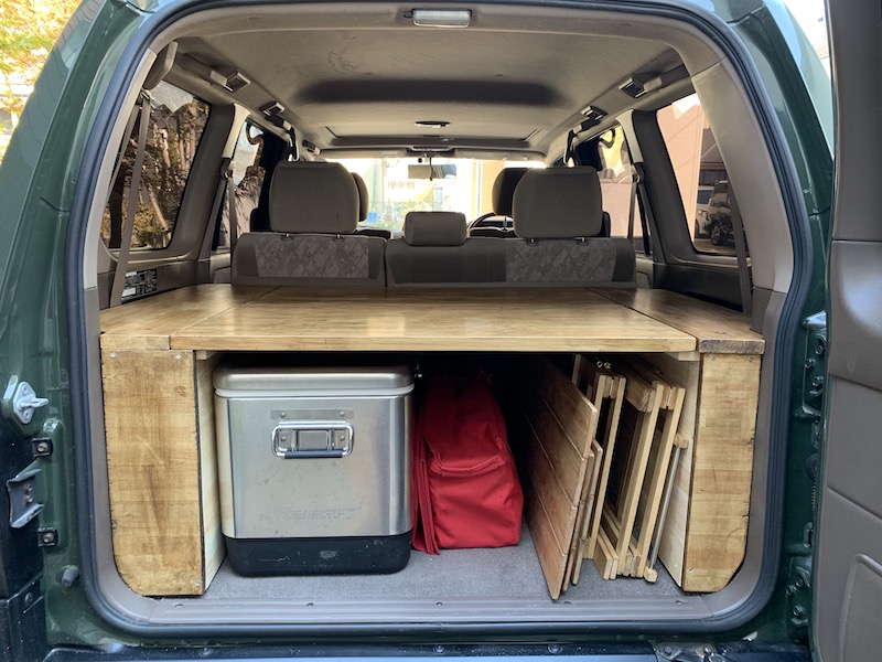 ミニバン Suvユーザー必見 キャンプ道具の積載は車載棚をdiyしてスッキリ おしゃれに決めよう Camping Style Design Office